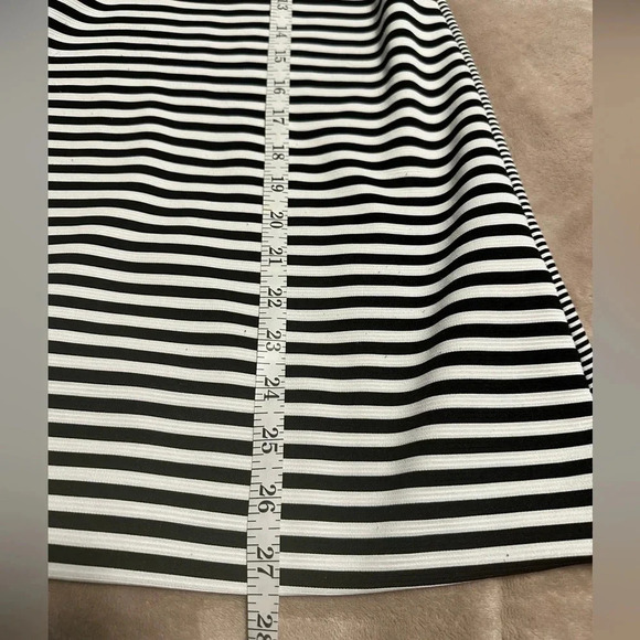 Alfani Striped Blouse Size Large Black White Bell Sleeves - Picture 4 of 8